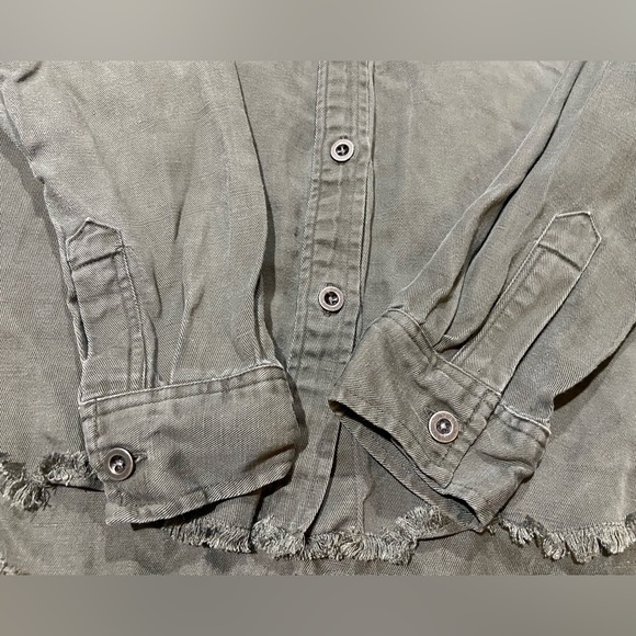 RAILS Loren Lightning Bolts Button Up Top Olive Green Women’s Size XS Lyocell - Picture 4 of 15